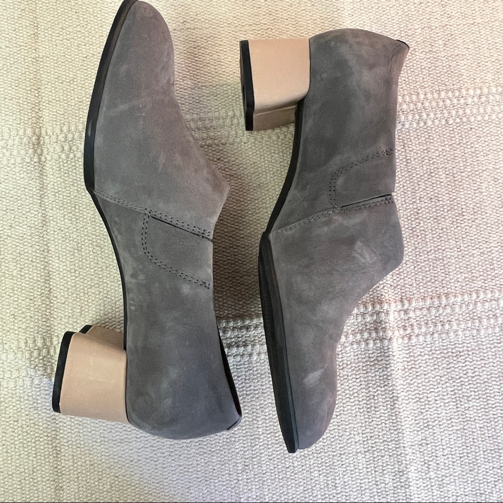 Camper Kara Grey and Cream Block Heel Pump Shoes - Picture 9 of 10
